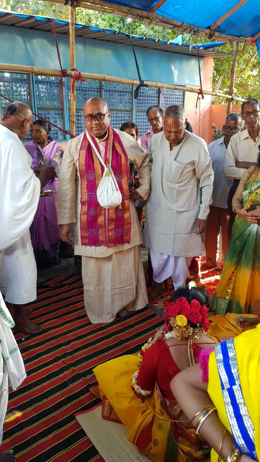  Visiting devotees. Asansol. 2019.11.18